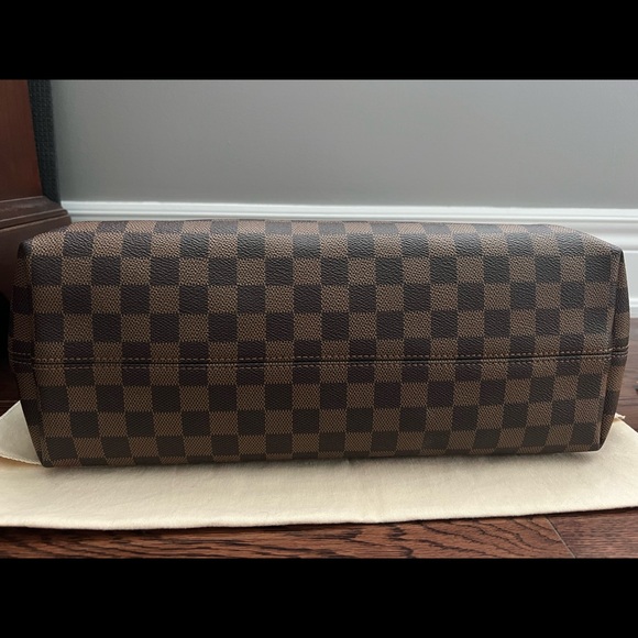SOLD Authentic Louis Vuitton Graceful MM - Picture 5 of 15